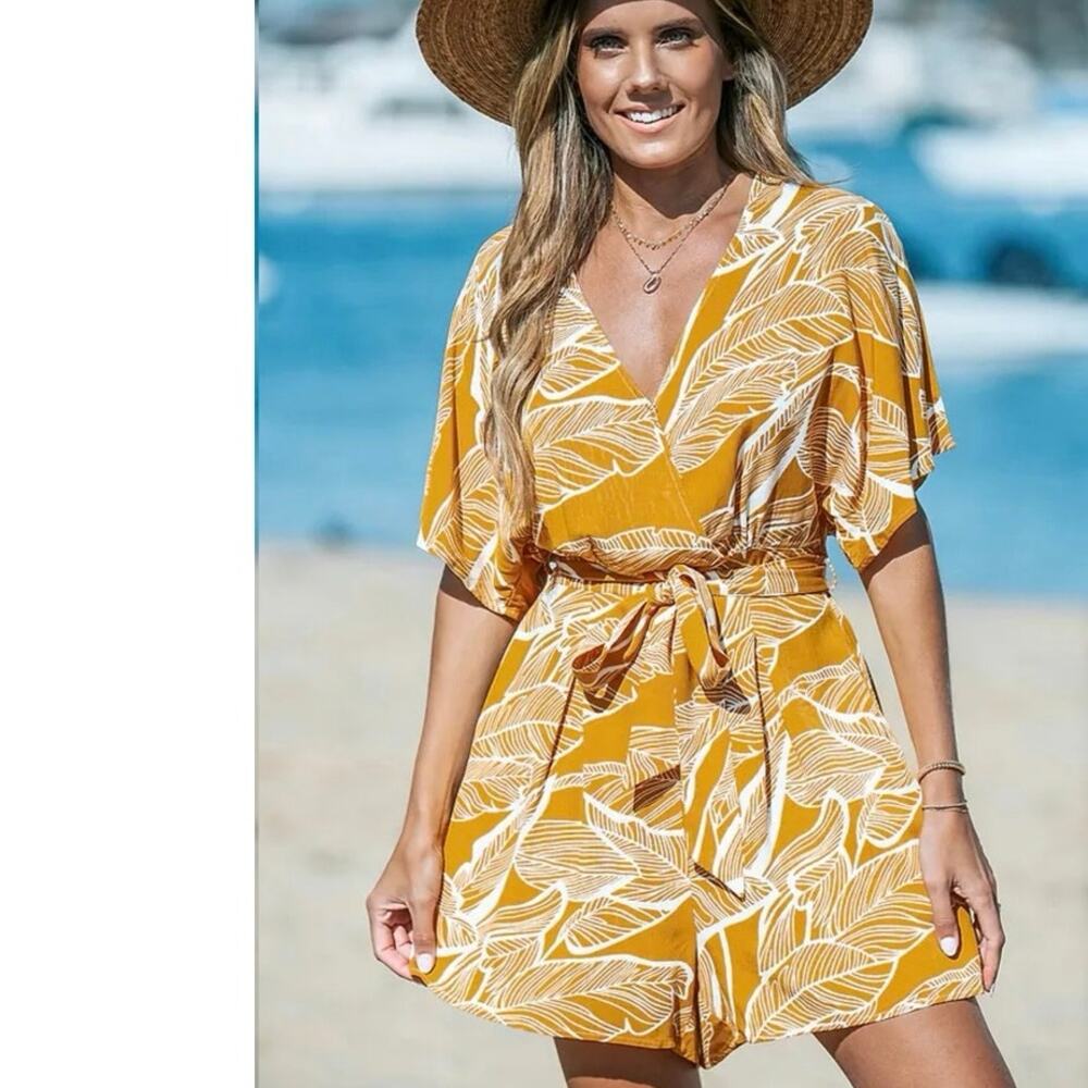 Cupshe Yellow Palm Leaf Tie Waist Short Romper Medium NWT Resort Vacation